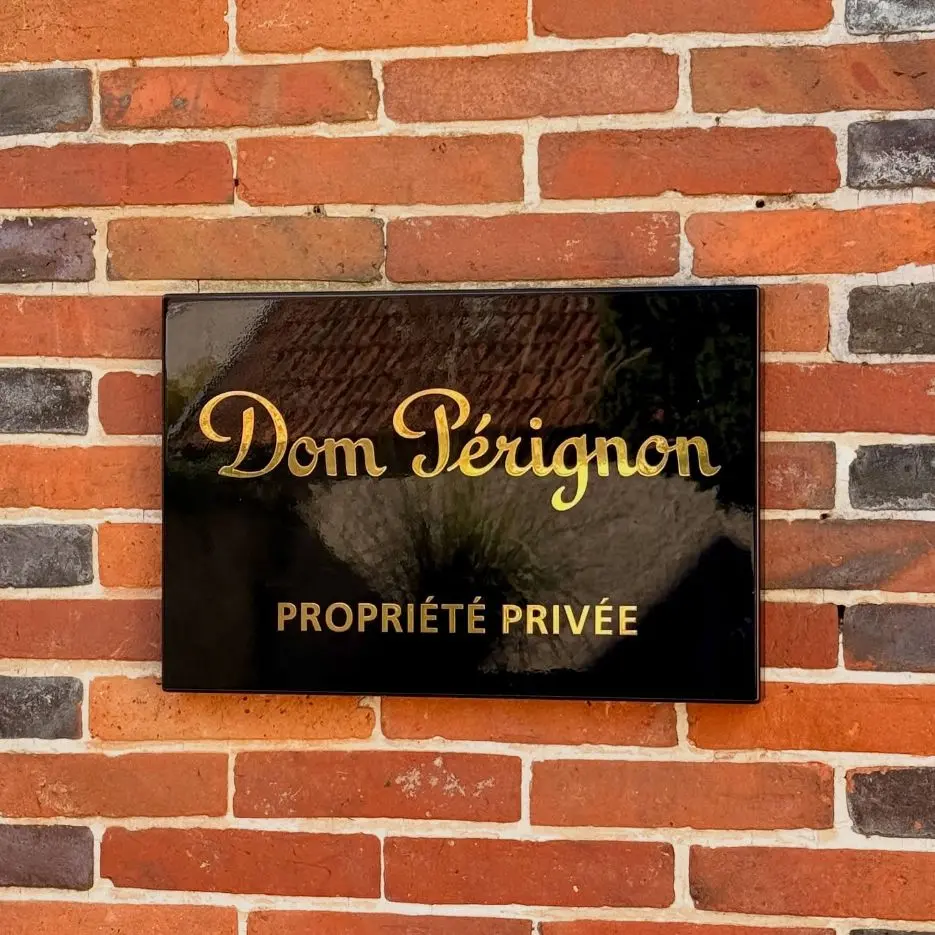 Dom Pérignon Propriété Privée sign in Hautvillers