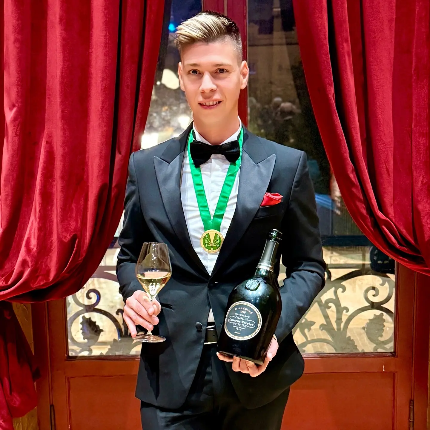 Mate Hajdu at the gala of the Ordre des Coteaux de Champagne